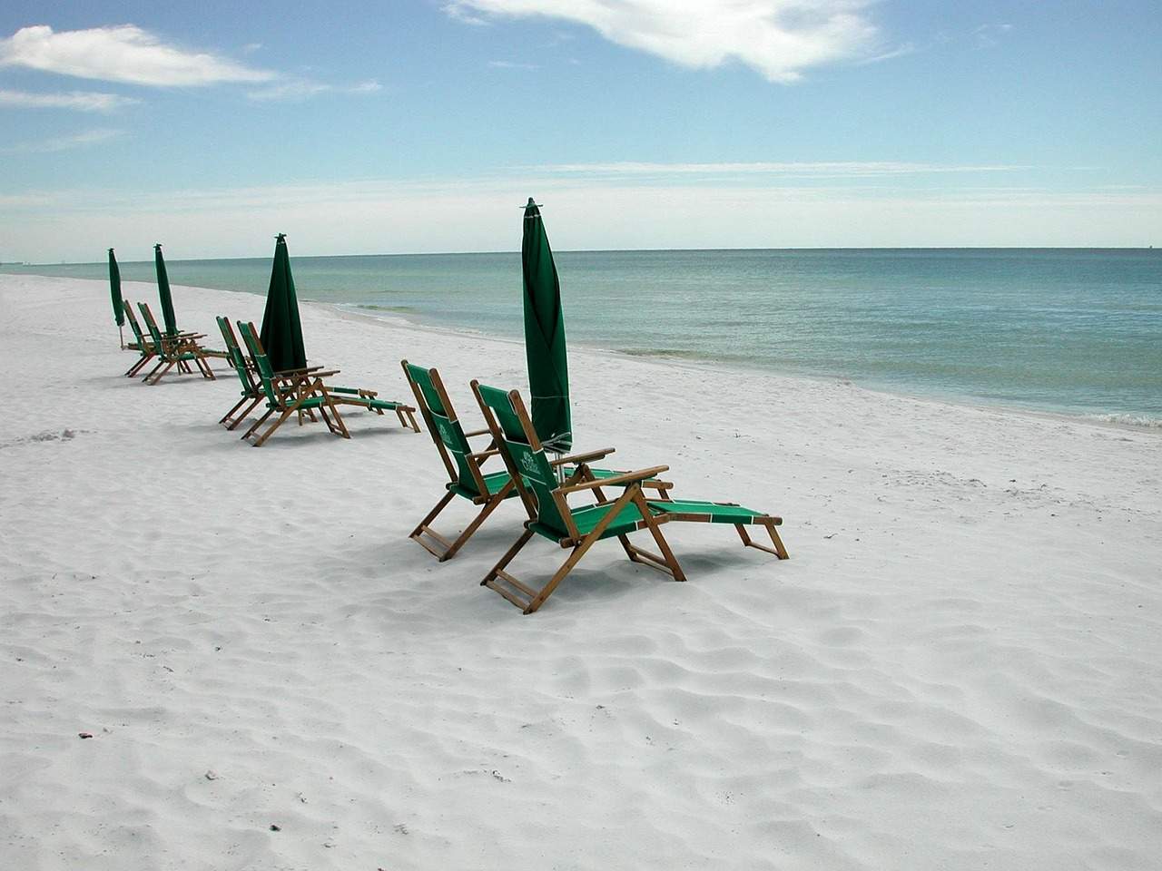 beach, chairs, leisure-1619763.jpg