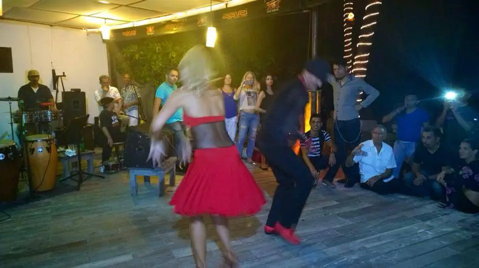 zenzi salsa dancing